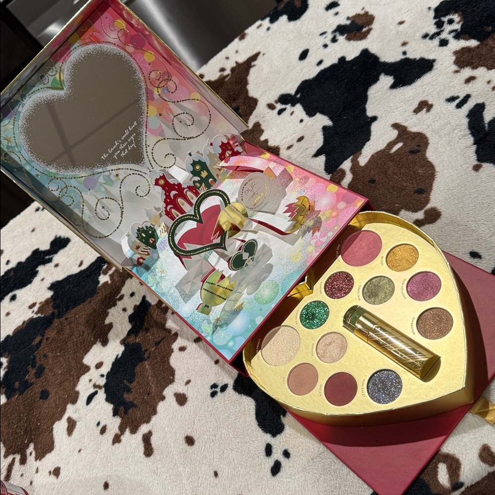 RARE PÜR Grinch Good Enough to Steal Face Palette & Color-Changing Lip Balm RARE